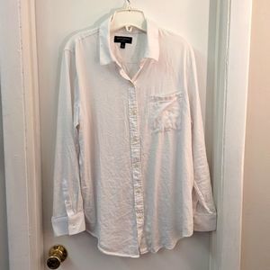 Banana Republic white button down shirt Boyfriend Fit